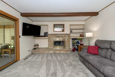 W164N9918  Robins Way, Germantown, WI 53022 - Photo 6
