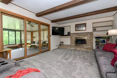 W164N9918  Robins Way, Germantown, WI 53022 - Photo 14