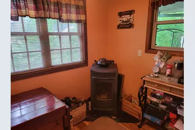 1614  Sugar Island Rd, Summit, WI 53066 - Photo 10