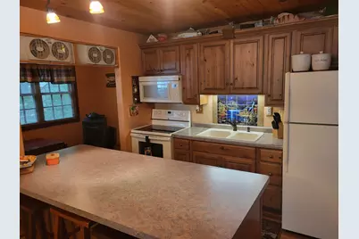 1614 N Sugar Island Rd, Summit, WI 53066 - Photo 6