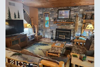 1614  Sugar Island Rd, Summit, WI 53066 - Photo 6