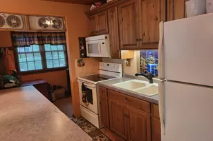 1614 Sugar Island Rd, Summit, WI 53066 - Photo 8