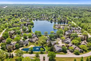 10041 N Holmes Ct, Mequon, WI 53092 - Photo 24