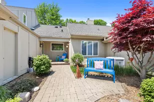 10041 N Holmes Ct, Mequon, WI 53092 - Photo 22