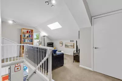 10041 N Holmes Ct, Mequon, WI 53092 - Photo 18