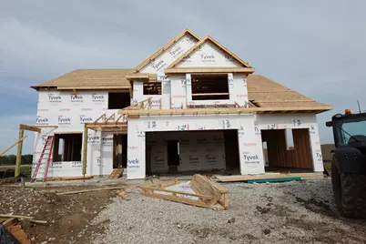 1779  Quail Cir, Oconomowoc, WI 53066 - Photo 2