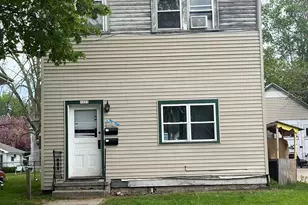 1223 S 8th St, Manitowoc, WI 54220 - Photo 12