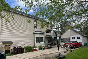 1223 S 8th St, Manitowoc, WI 54220 - Photo 2