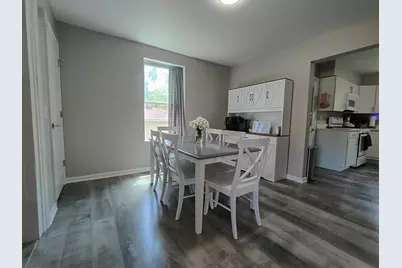 16 N Adams St, Elkhorn, WI 53121 - Photo 12