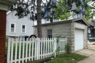 2900 W Arthur Ave, Milwaukee, WI 53215 - Photo 16