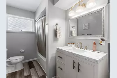 2018  Menasha Ave, Manitowoc, WI 54220 - Photo 10