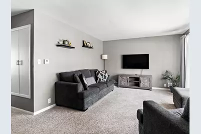 2018  Menasha Ave, Manitowoc, WI 54220 - Photo 4