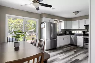 2018 Menasha Ave, Manitowoc, WI 54220 - Photo 16