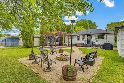 1608  Wind Dale Dr, Racine, WI 53402 - Photo 4