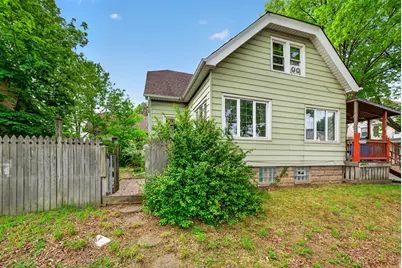 2735 W Harrison Ave, Milwaukee, WI 53215 - Photo 2