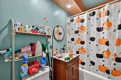 2735 W Harrison Ave, Milwaukee, WI 53215 - Photo 18