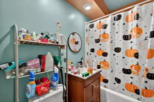 2735 W Harrison Ave, Milwaukee, WI 53215 - Photo 18
