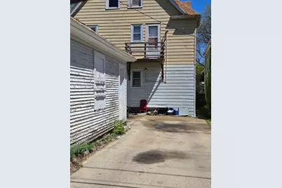 1835 N 39th St #1837, Milwaukee, WI 53208 - Photo 2