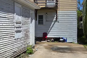 1835 N 39th St, Milwaukee, WI 53208 - Photo 2