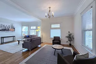 2745 N Summit Ave, Milwaukee, WI 53211 - Photo 16