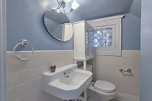 2745 N Summit Ave, Milwaukee, WI 53211 - Photo 46