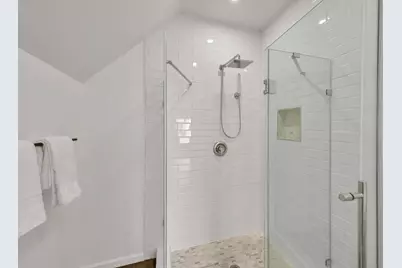 4751 N Marlborough Dr, Whitefish Bay, WI 53211 - Photo 18