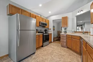6235 S Creekside Dr, Cudahy, WI 53110 - Photo 2
