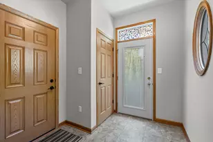6235 S Creekside Dr, Cudahy, WI 53110 - Photo 30