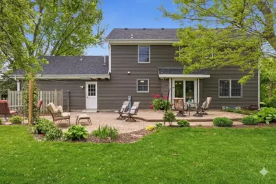 660  Weidman Ct, Cedarburg, WI 53012 - Photo 1