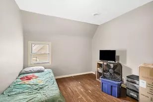 3204 W Greenfield Ave, Milwaukee, WI 53215 - Photo 10