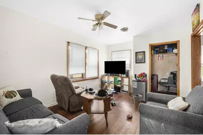 3204 W Greenfield Ave, Milwaukee, WI 53215 - Photo 8