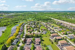 W178N9754 Riversbend Circle, Germantown, WI 53022 - Photo 42