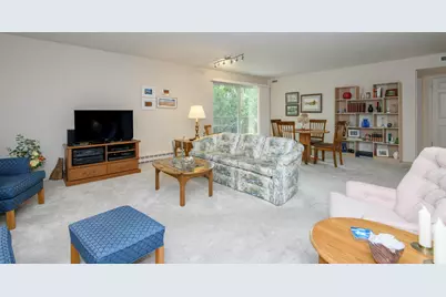 13335  Watertown Plank Rd #109, Elm Grove, WI 53122 - Photo 4