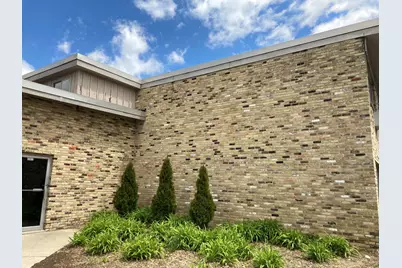 3811 S 35th St, Greenfield, WI 53221 - Photo 2