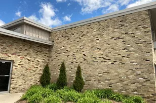 3811 S 35th St, Greenfield, WI 53221 - Photo 2