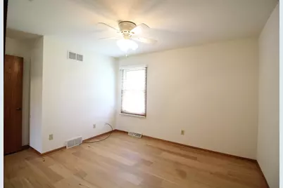 N77W15970  Settlers Ct, Menomonee Falls, WI 53051 - Photo 30