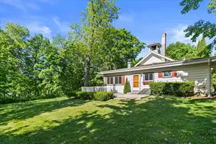 W235S5479 Big Bend Rd, Waukesha, WI 53189 - Photo 2