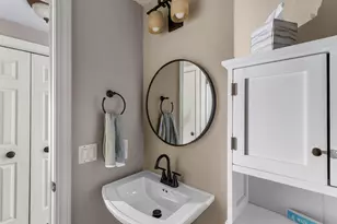 1419 Lee Cir, Manitowoc, WI 54220 - Photo 20