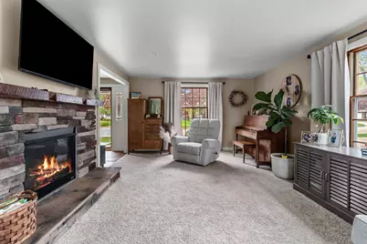 1419  Lee Cir, Manitowoc, WI 54220 - Photo 8