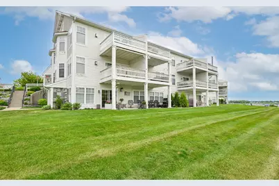 2126  Landings Ln, Delavan, WI 53115 - Photo 28