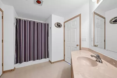 2126  Landings Ln, Delavan, WI 53115 - Photo 26