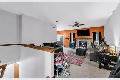 2328  Brookstone Ln, Waukesha, WI 53188 - Photo 6