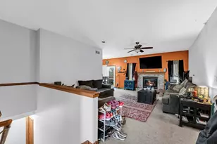 2328 Brookstone Ln, Waukesha, WI 53188 - Photo 6