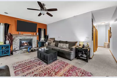 2328  Brookstone Ln, Waukesha, WI 53188 - Photo 10