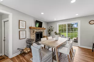 1627 W Fiesta Ln, Mequon, WI 53092 - Photo 4