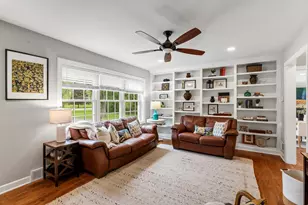 1627 W Fiesta Ln, Mequon, WI 53092 - Photo 2