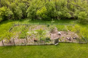 1627 W Fiesta Ln, Mequon, WI 53092 - Photo 28
