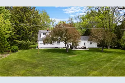1627 W Fiesta Ln, Mequon, WI 53092 - Photo 30