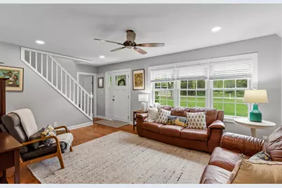 1627 W Fiesta Ln, Mequon, WI 53092 - Photo 6