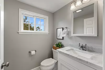 1627 W Fiesta Ln, Mequon, WI 53092 - Photo 20